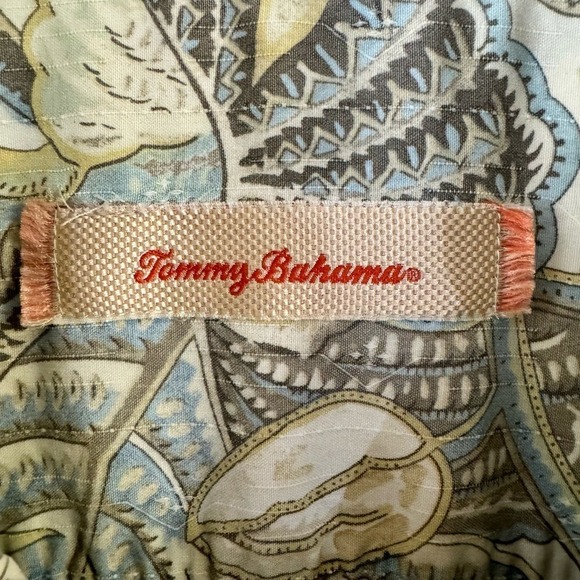 Tommy Bahama 100% Silk Button Up Floral Men’s Shirt Multicolor Size Medium - Picture 6 of 8